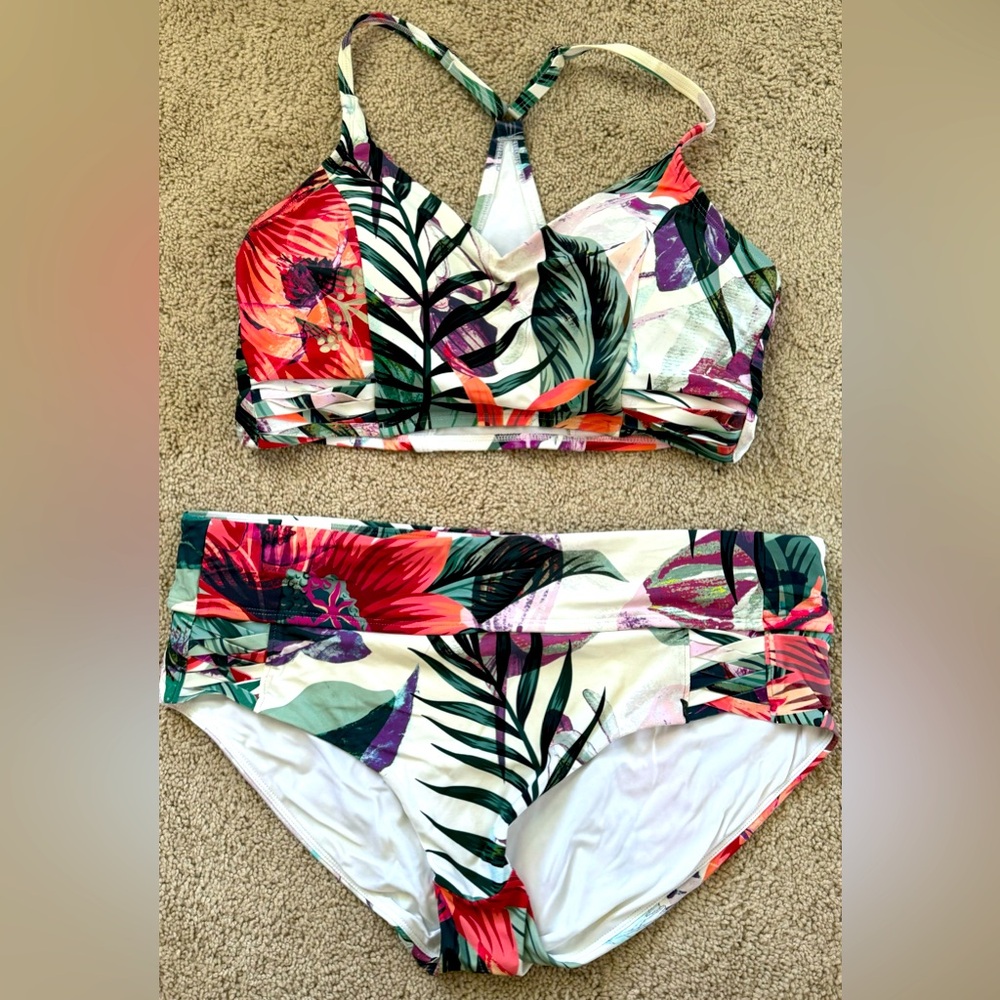 Size Large Calia by Carrie Underwood swim suit